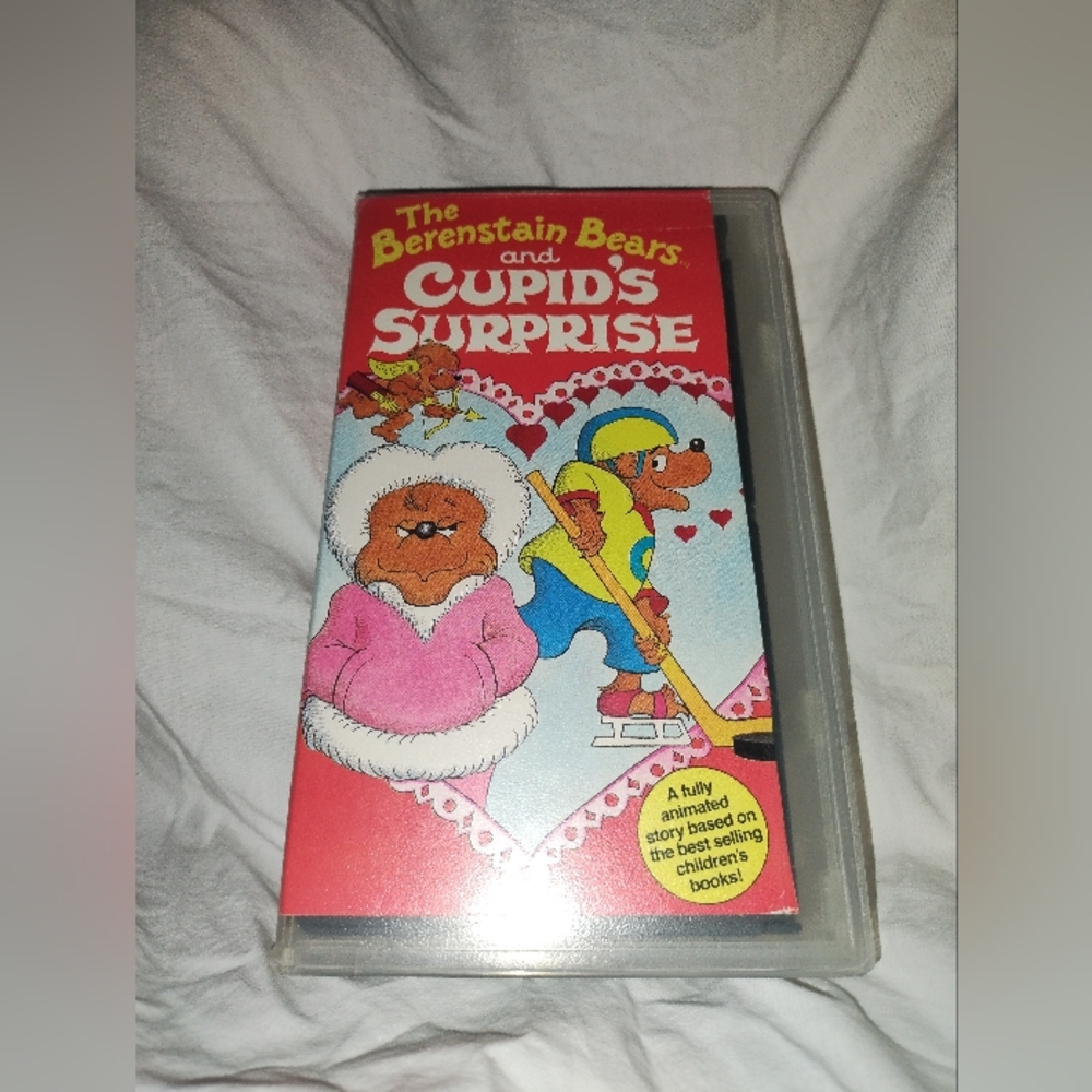 Vintage 1989 The Berenstain Bears And Cupid's Surprise VHS Cassette Tape VCR